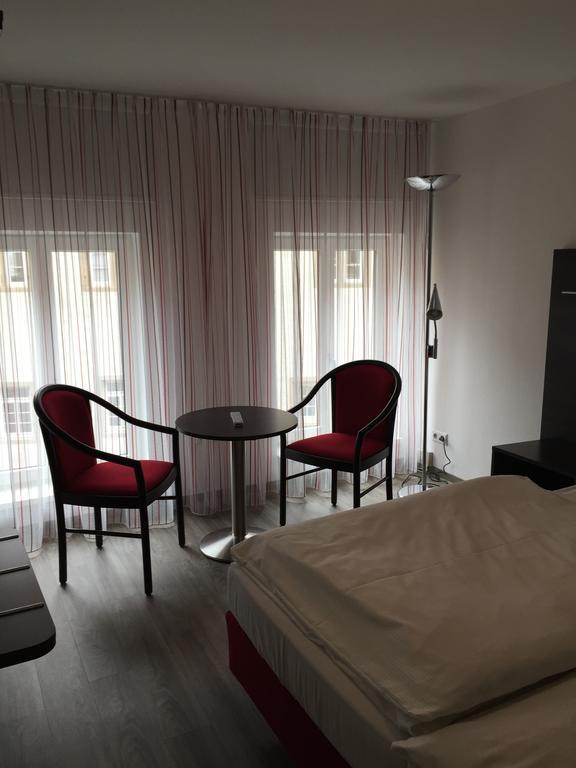 Hotel Hospiz Tubinga Esterno foto